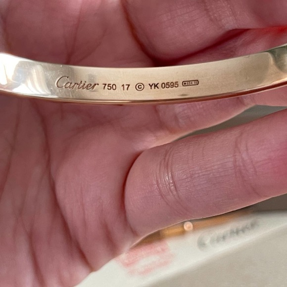 ❌SOLD❌Cartier LOVE Bracelet Rose Gold 17 Regular New Screw System - Picture 11 of 13
